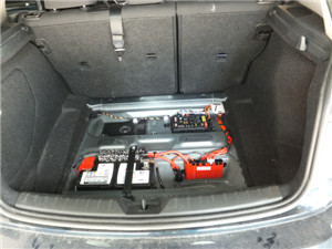 宝马118i原车后备箱隔音