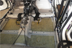 劲炫原车底盘隔音