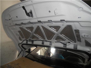 路虎极光引擎盖隔音减震胶