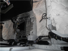 路虎极光底盘消音隔热棉