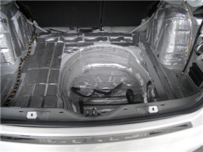 雪铁龙C4L后备箱隔音减震胶