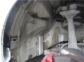 奥迪A4L原车叶子板