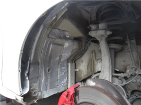 奥迪A4L叶子板隔音减震胶