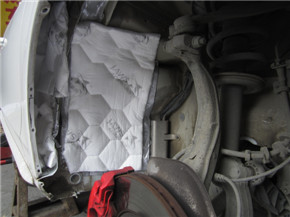 奥迪A4L叶子板消音隔热棉