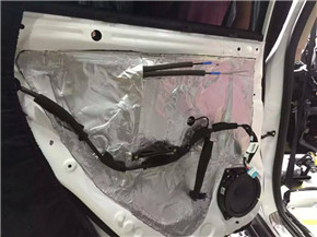 比亚迪唐隔音改装四门