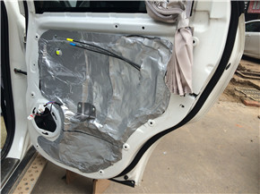 劲炫隔音改装四门