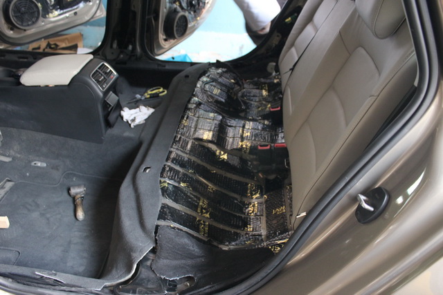 奥迪汽车隔音座位图