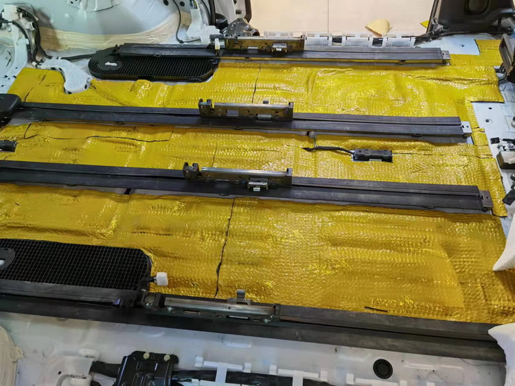 丰田埃尔法汽车隔音改装