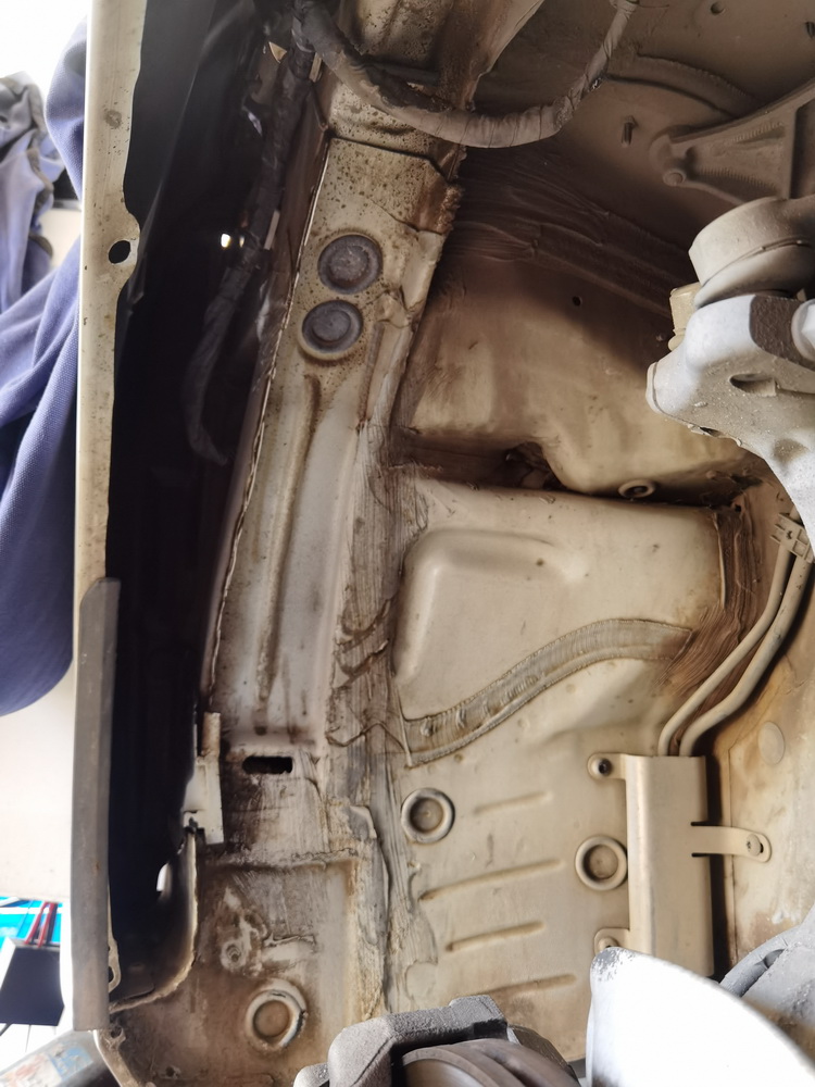 奥迪A4L汽车隔音