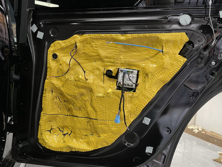 奔驰GLS600汽车隔音改装