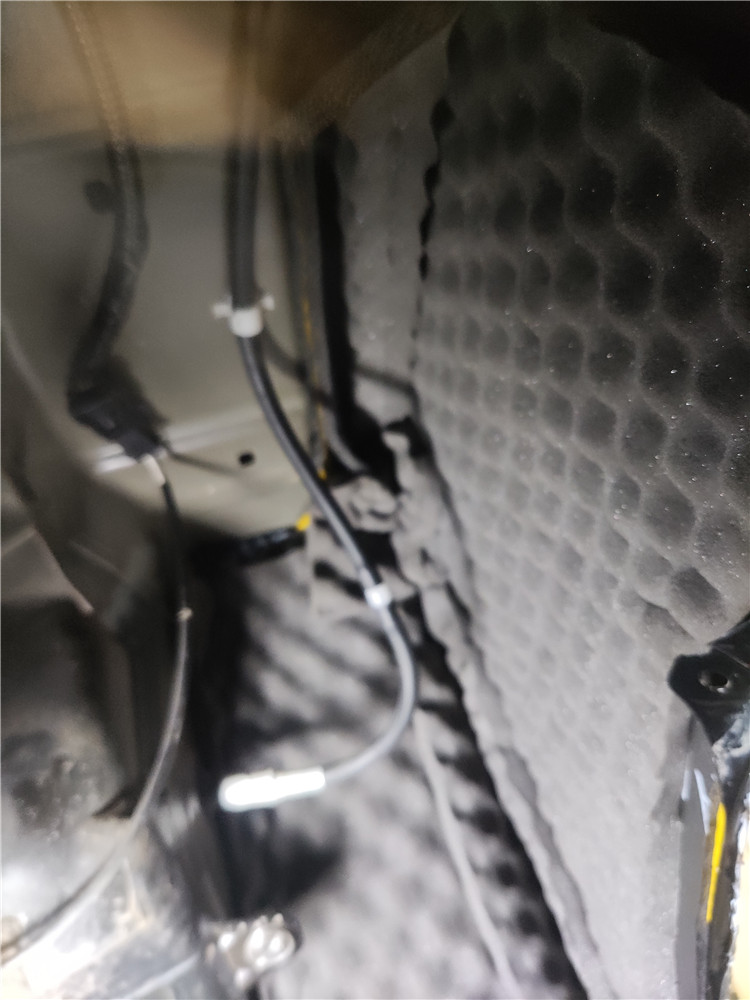 雷克萨斯LM3500H汽车隔音案例