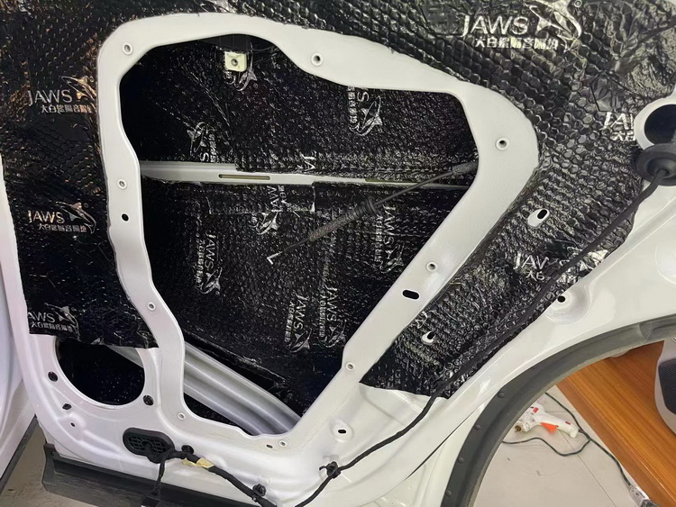 比亚迪宋汽车隔音